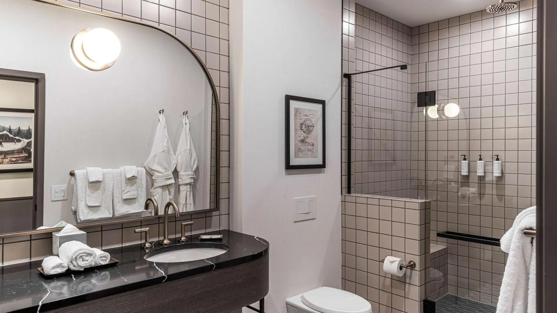 ****  Hotel The Westley Calgary Downtown, Tapestry Collection By Hilton Canada