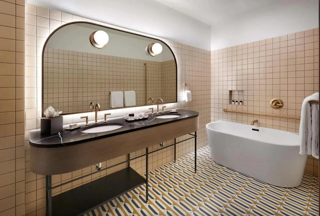 The Westley Calgary Downtown, Tapestry Collection By Hilton Hotel 4*,
